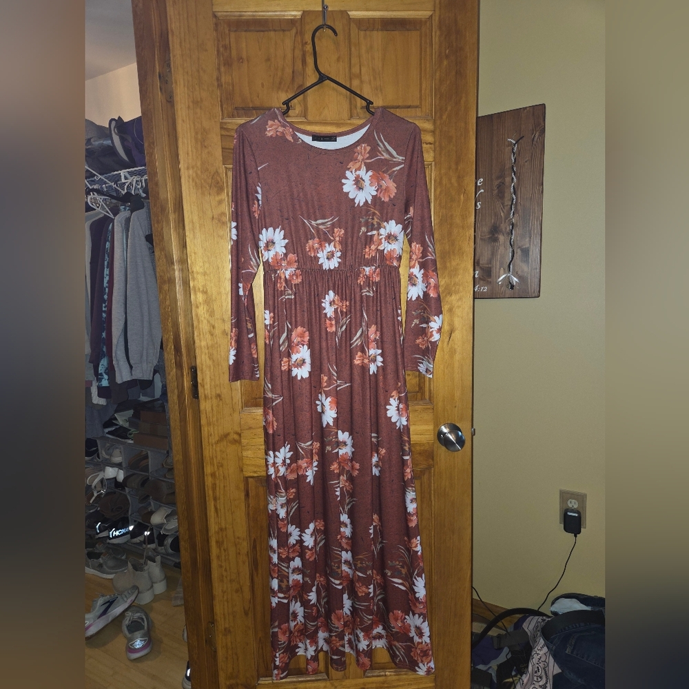 SHEIN Rust Floral Long Sleeve Dress